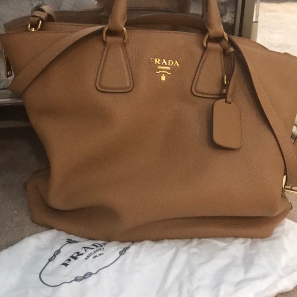 Prada Handbags - Authentic Prada Vitello Daino Tote 💯